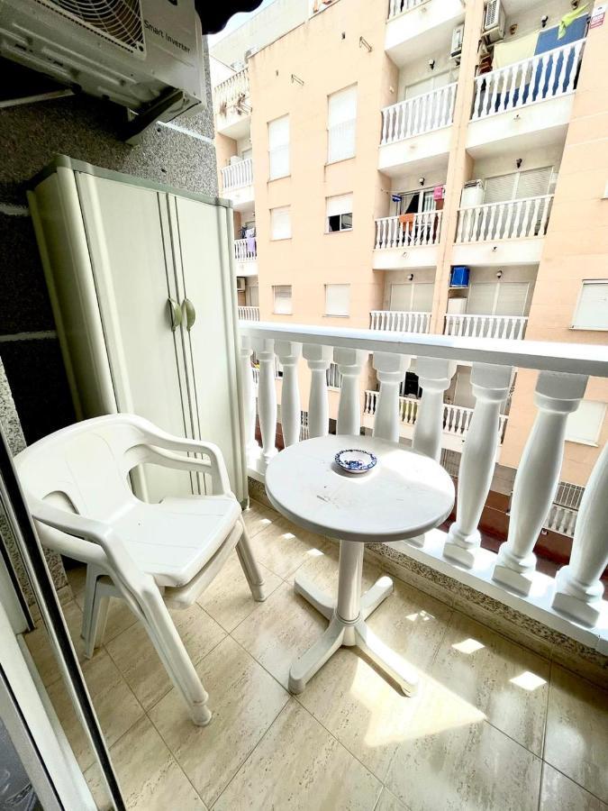 Torrevieja Comfortable Apartment Exterior photo