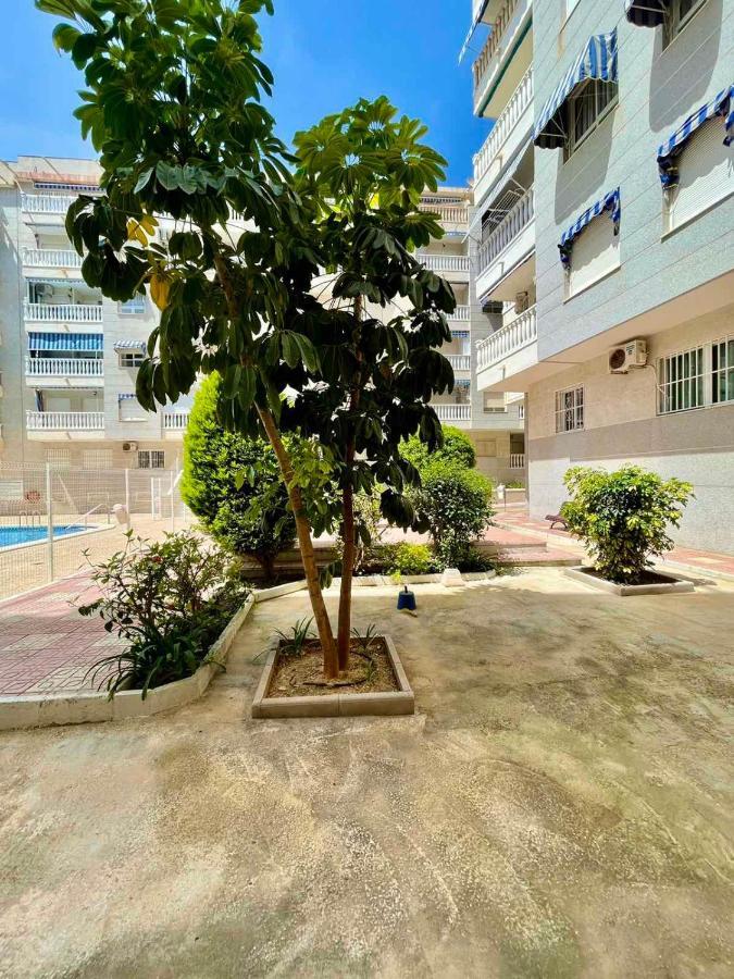 Torrevieja Comfortable Apartment Exterior photo
